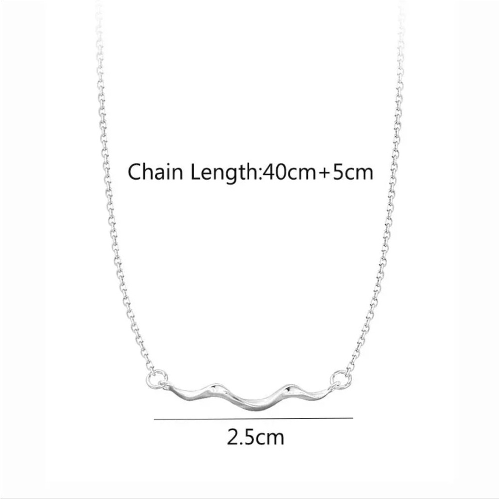 🌟 Sterling Silver 925 Wave 🌊 Necklace - Picture 3 of 3